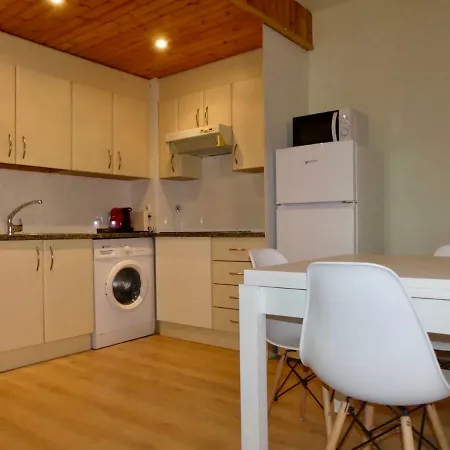 Duplex Acollidor Al Centre De Vic Aptgarbi Exterior photo